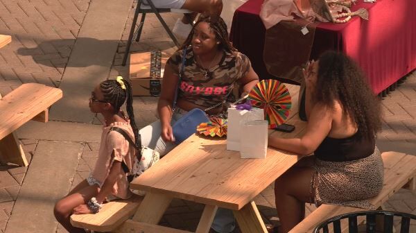 black biz pop up 4.JPG